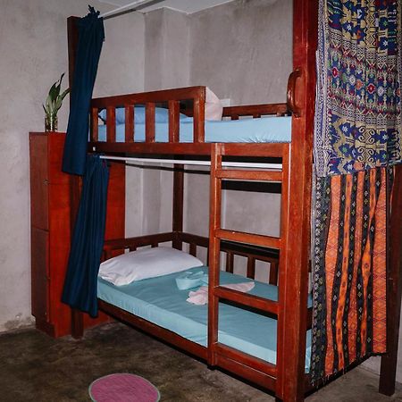 Sinag Hostel (Adults Only) General Luna  Esterno foto