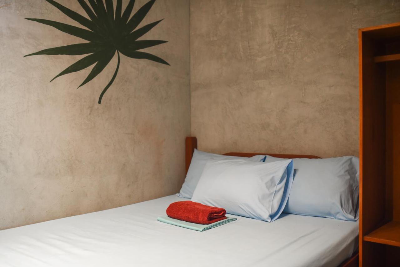 Sinag Hostel (Adults Only) General Luna  Esterno foto